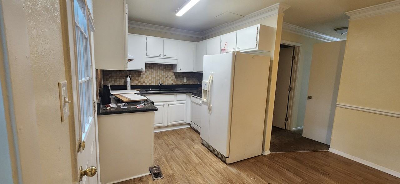 3047 Destin Cir - Photo 2 of 31
