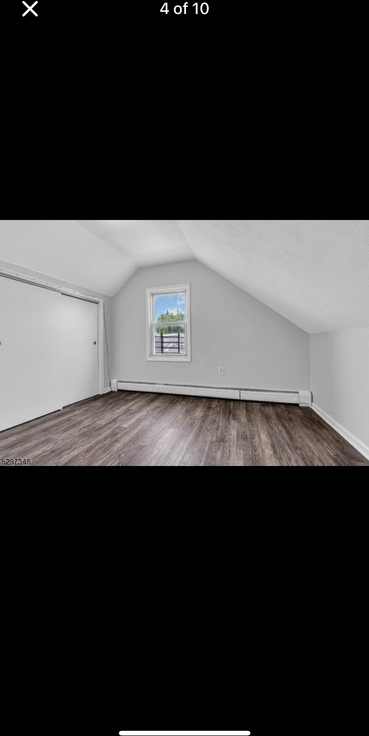 233 Pine St ##3 - Photo 3 of 7