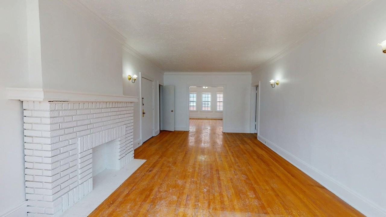 Kemper Court Apartments - Photo 6 of 50