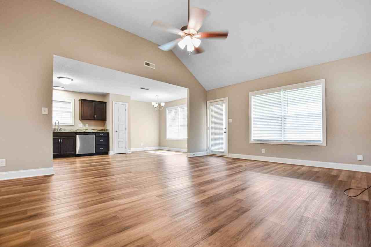 410 Irish Hills Dr - Photo 3 of 16