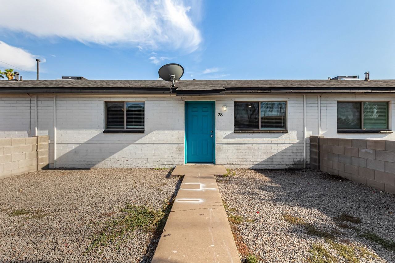 5525 N 27th Dr #19 - Photo 5 of 26