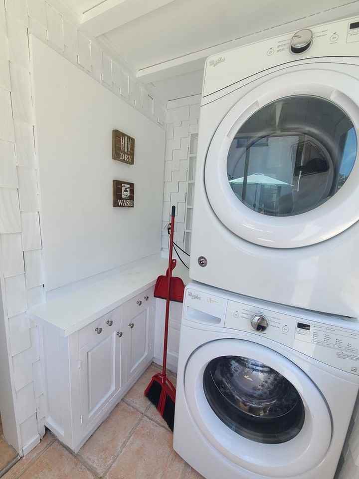 1303 Cave St - Photo 5 of 49