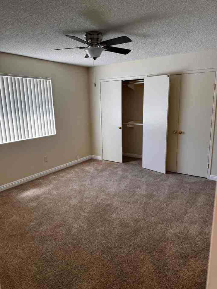 CASA - Photo 4 of 23