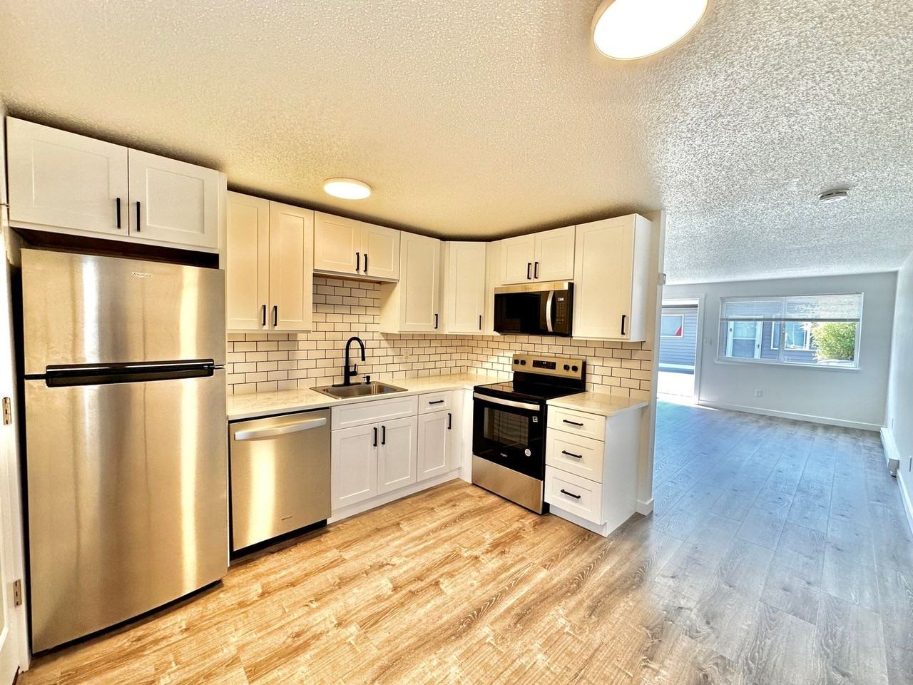 C-Street Apartments - Photo 3 of 20