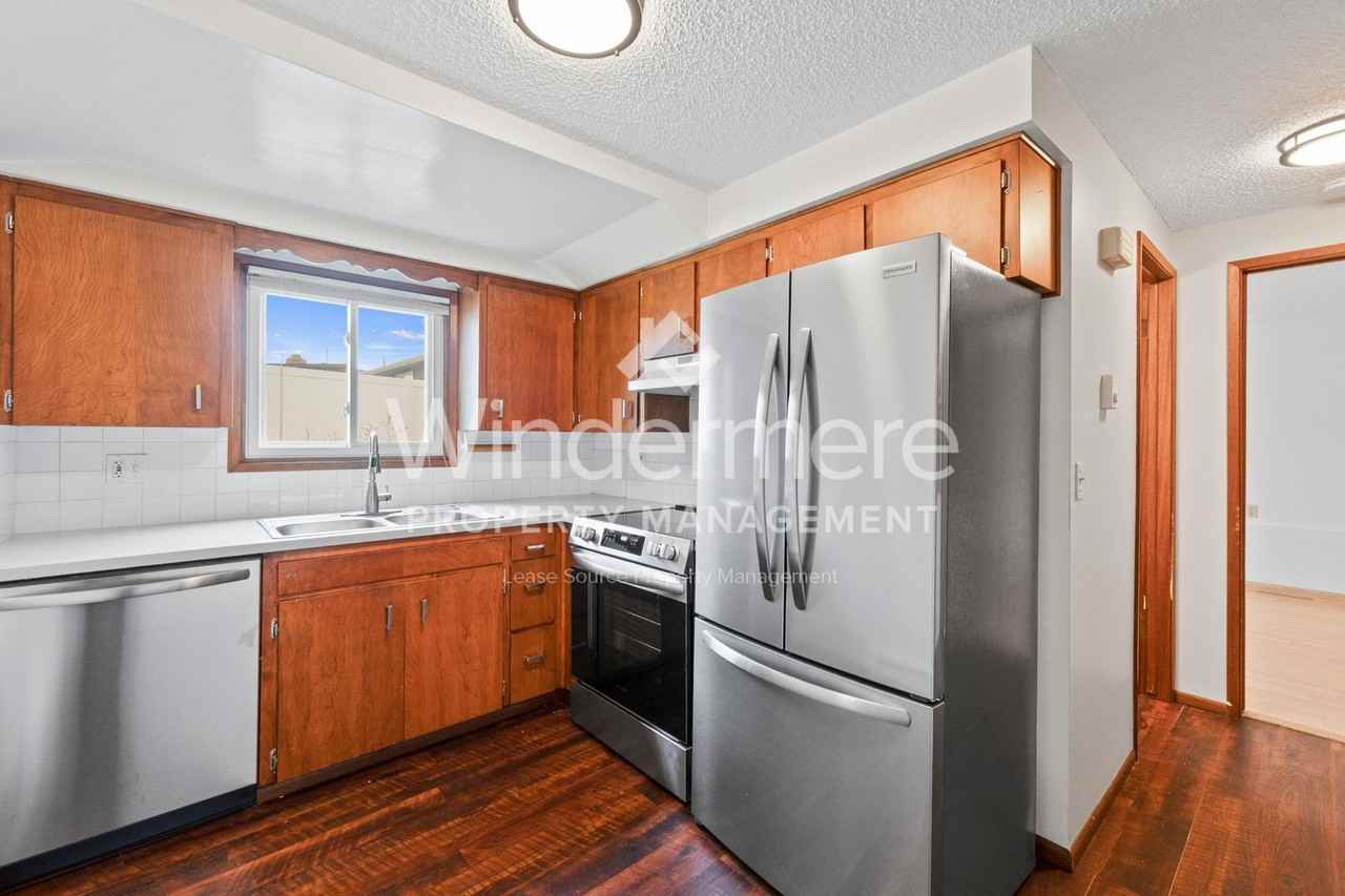 904 S Mcdonald Rd - Photo 7 of 19