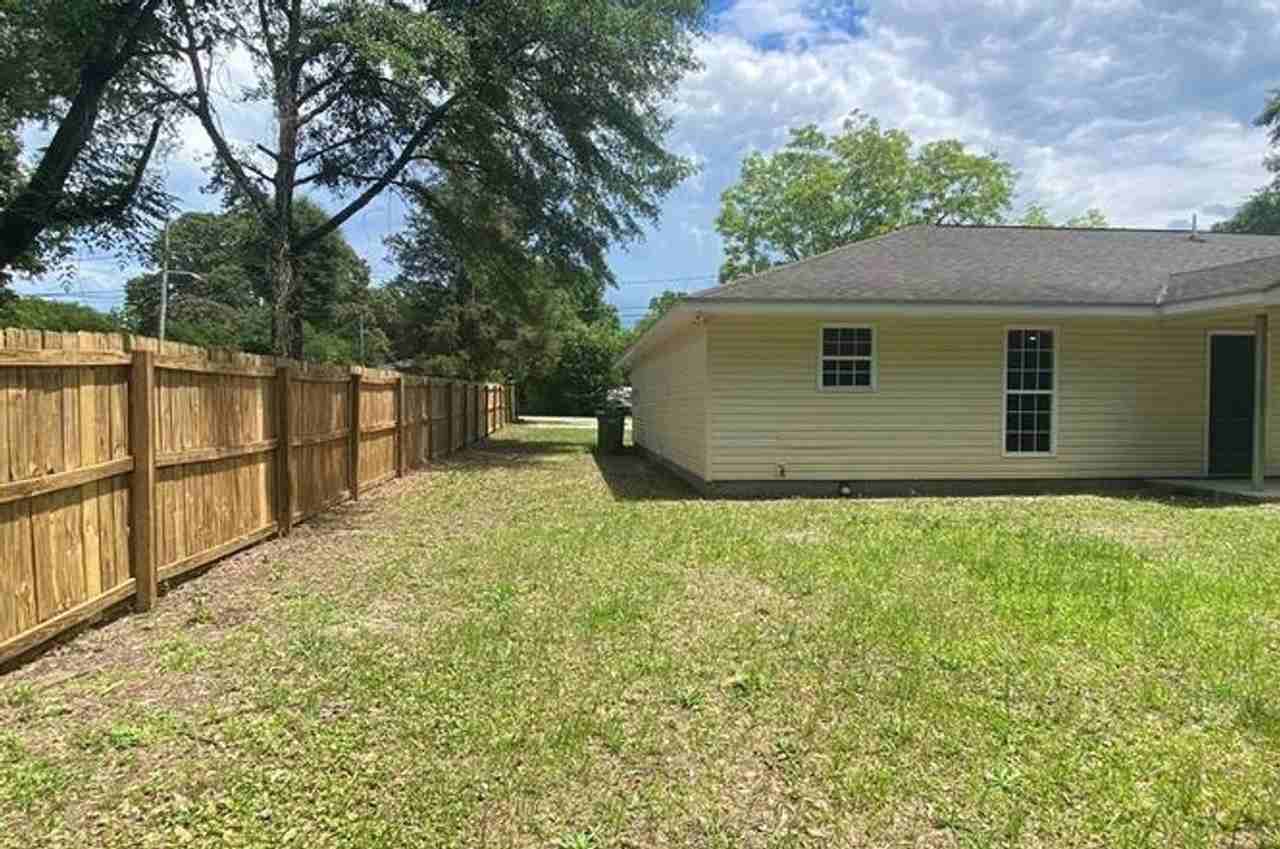 1741 Elvan Ave - Photo 7 of 36