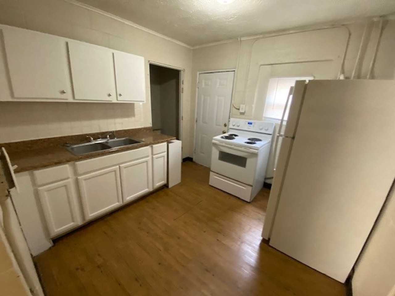 1005 N Pershing Ave #2 - Photo 6 of 7