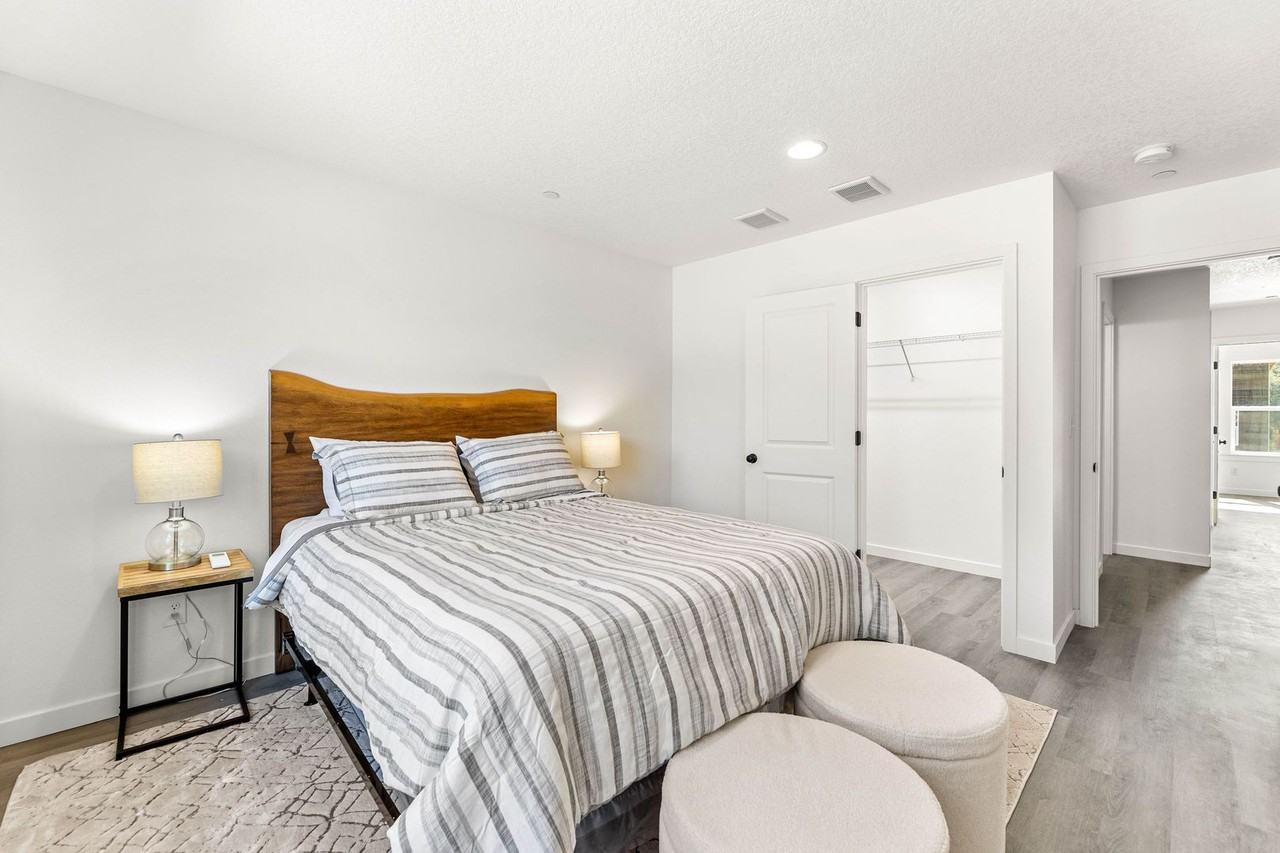 2918 Ne 137th Way - Photo 3 of 13