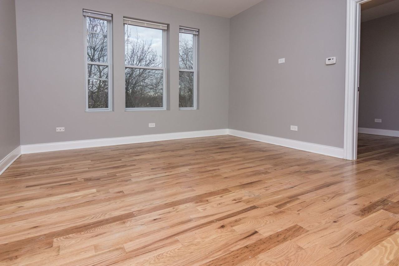 6055 S Peoria St - Photo 7 of 9