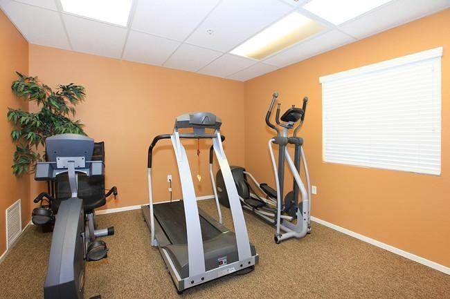 950 E 5th St - Photo 2 of 14