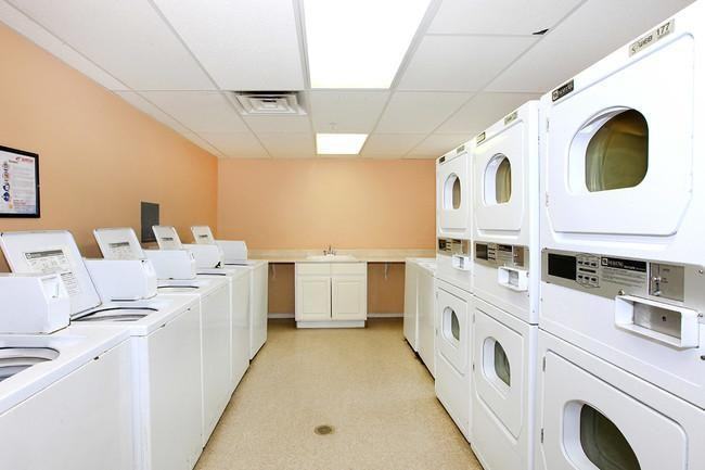 950 E 5th St - Photo 7 of 14