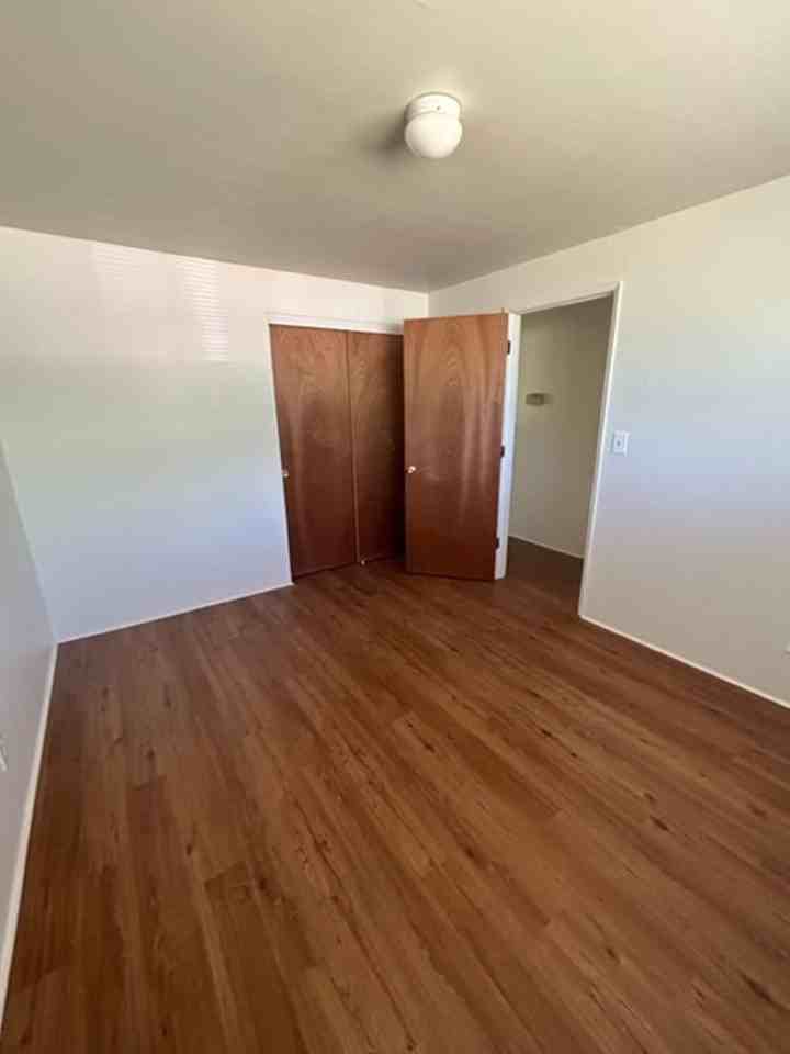 1125 E Van Buren Ave - Photo 3 of 9