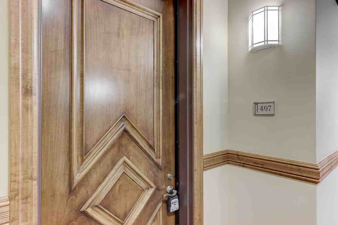 1112 W Main St #407 - Photo 5 of 40