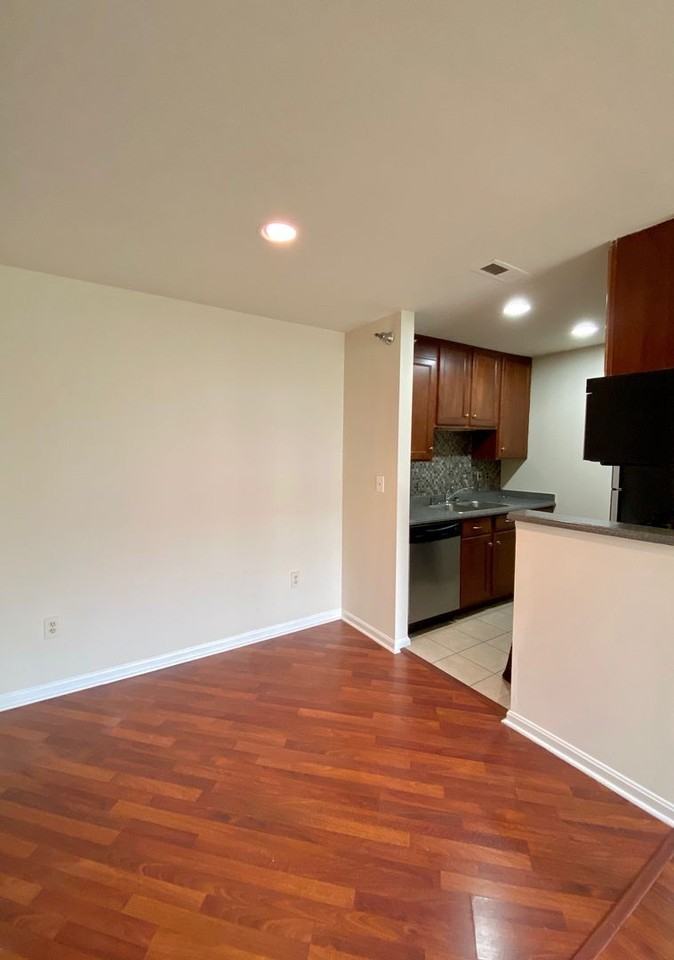 100 Wild Oak Ln - Photo 4 of 9