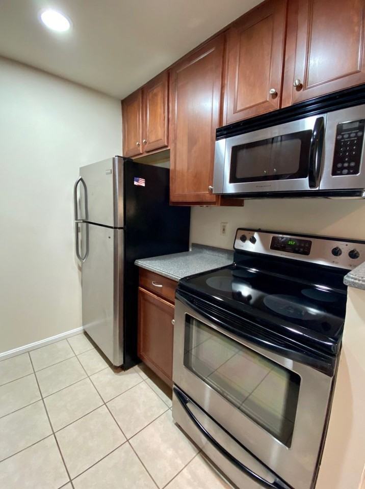 100 Wild Oak Ln - Photo 5 of 9
