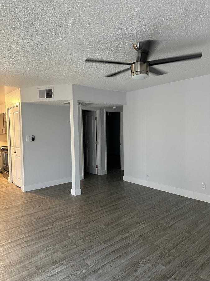 7002 E Hubbell St - Photo 6 of 26