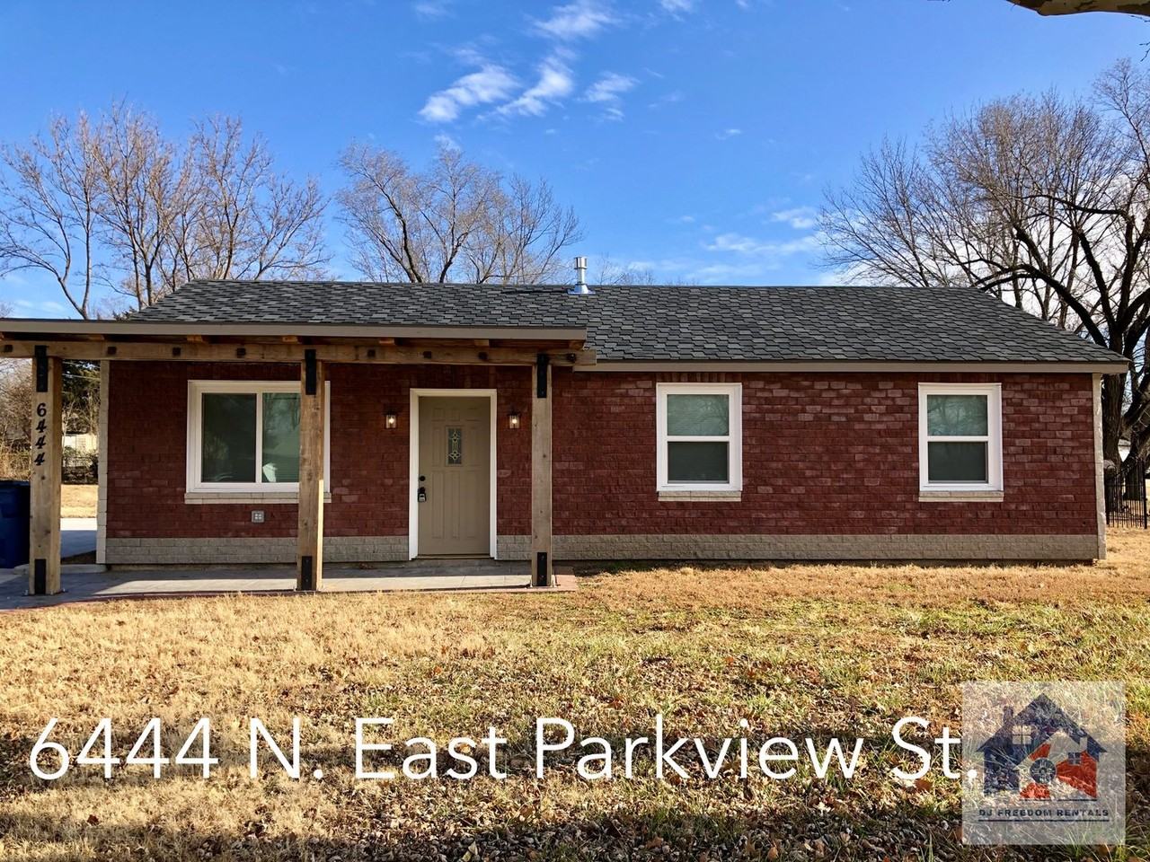 6444 N East Park View St - Photo 3 of 15