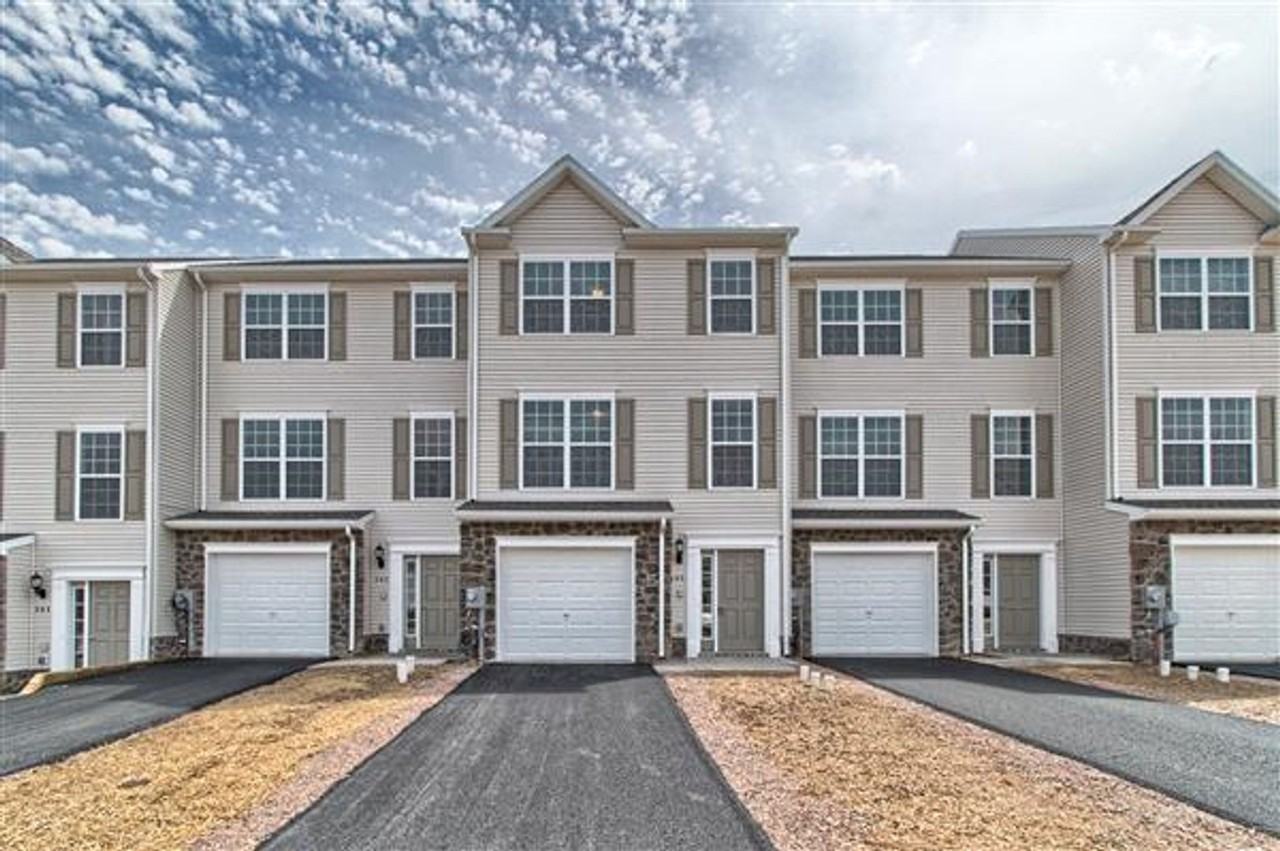 383 Mesa Ln