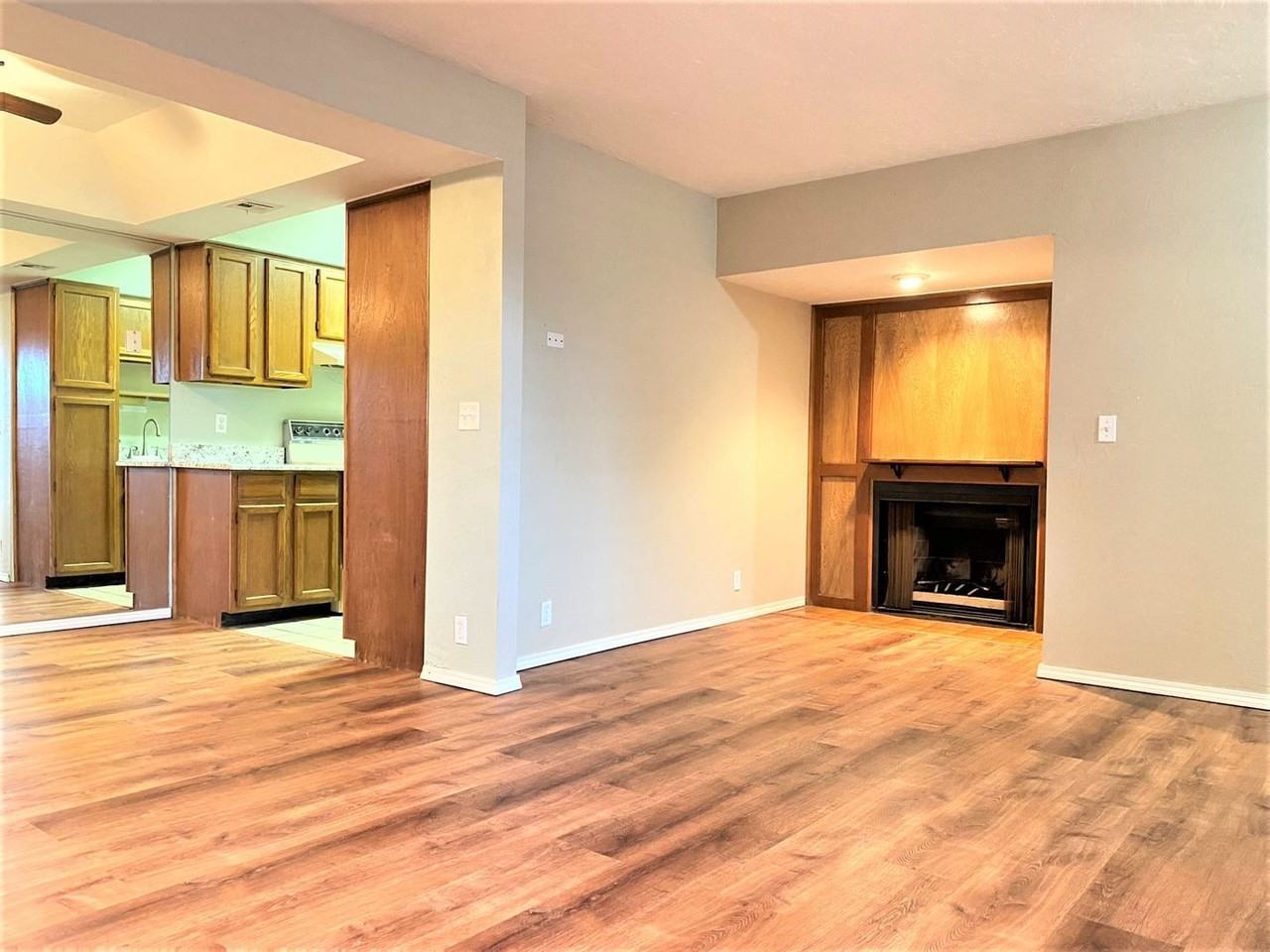 11431 Springhollow Rd #1305 - Photo 4 of 18