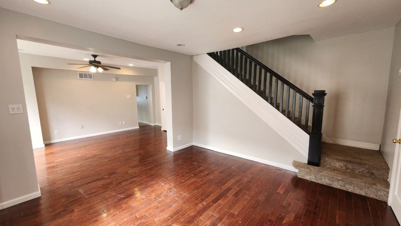 1674 Chichester Ave - Photo 2 of 16