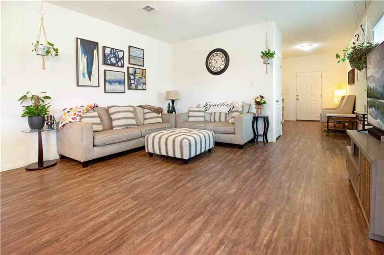 336 Flower Smith Ln - Photo 4 of 13