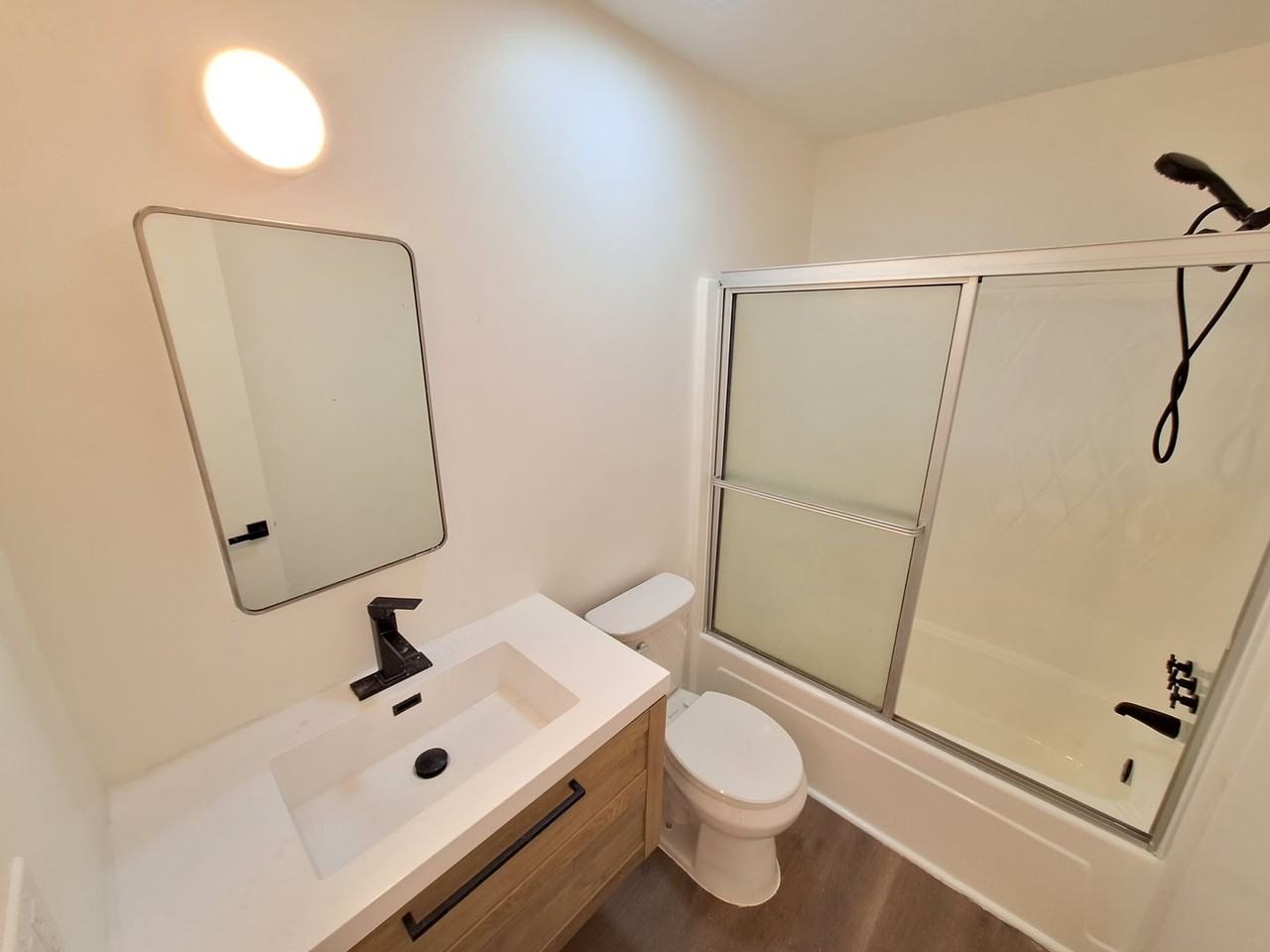 11744 Runnymede St - Photo 5 of 19