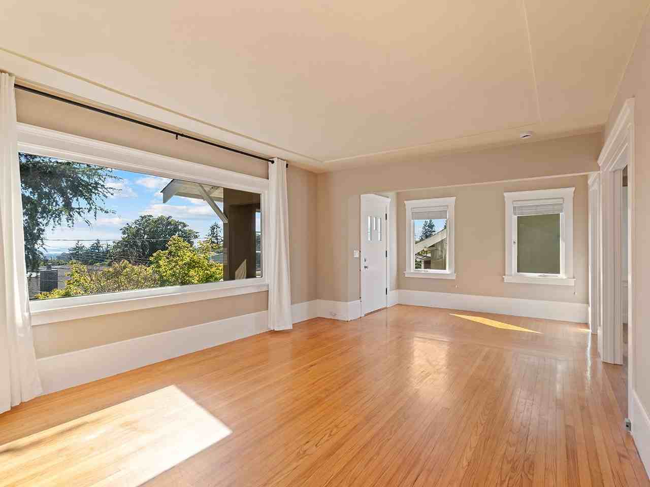 1020 Elsinore Ave - Photo 3 of 44