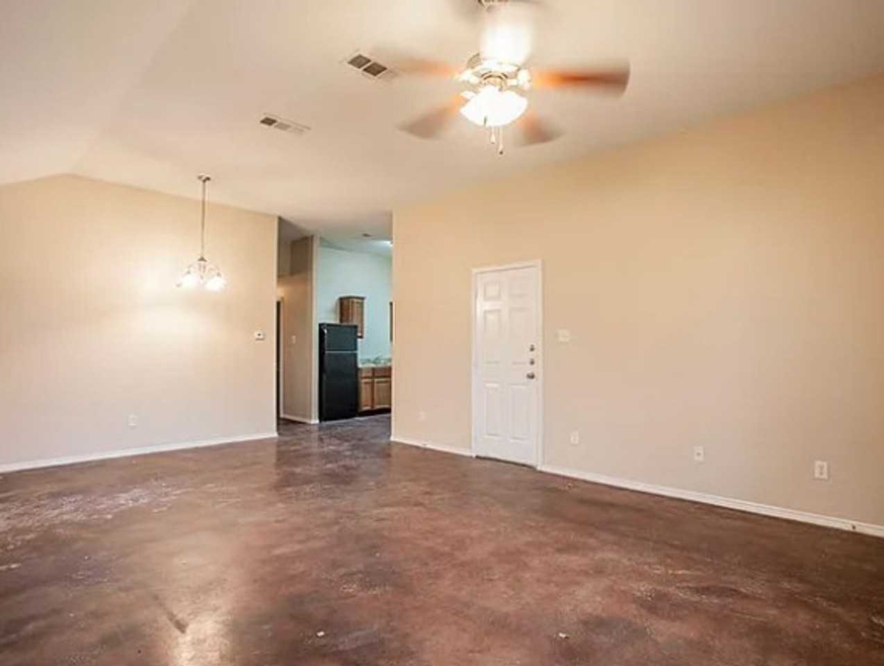 807 Carla Kay #A - Photo 2 of 13