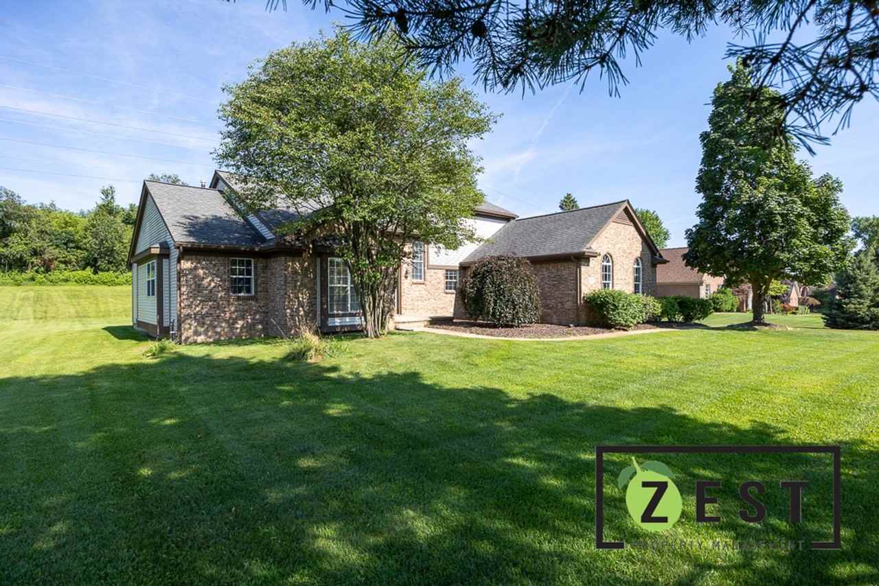 54818 Walnut Dr - Photo 2 of 39