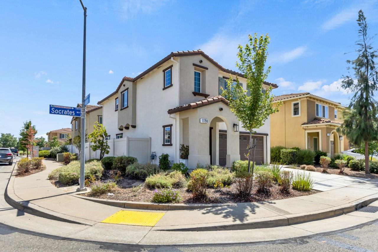 11798 Socrates Way - Photo 3 of 43