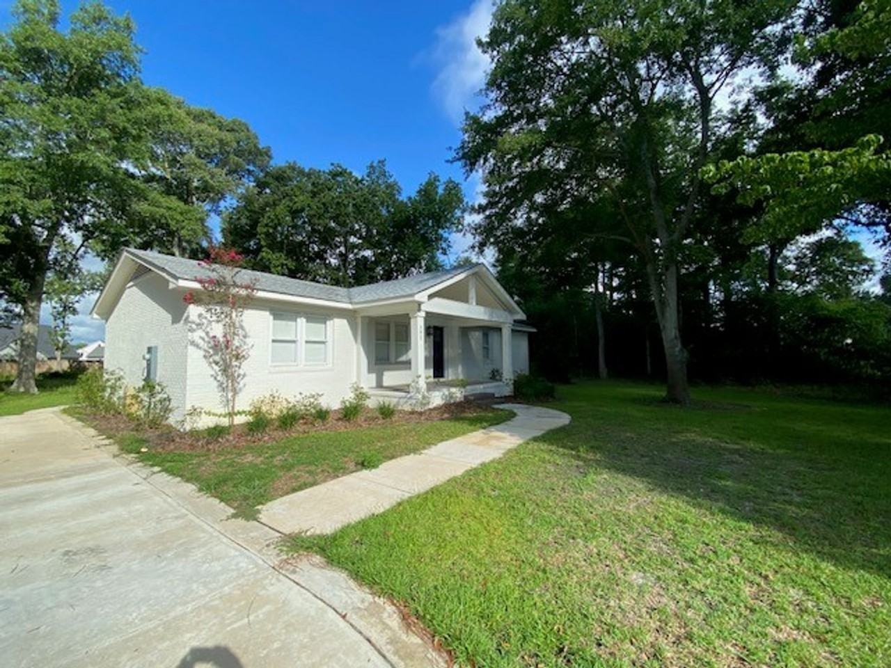 102 Edgewater Club Rd - Photo 2 of 22