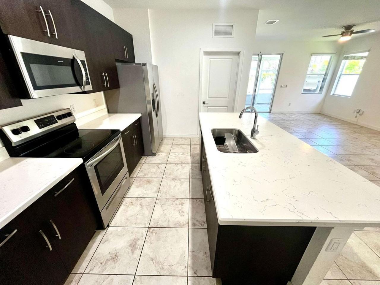 6089 Wildfire Way - Photo 3 of 22