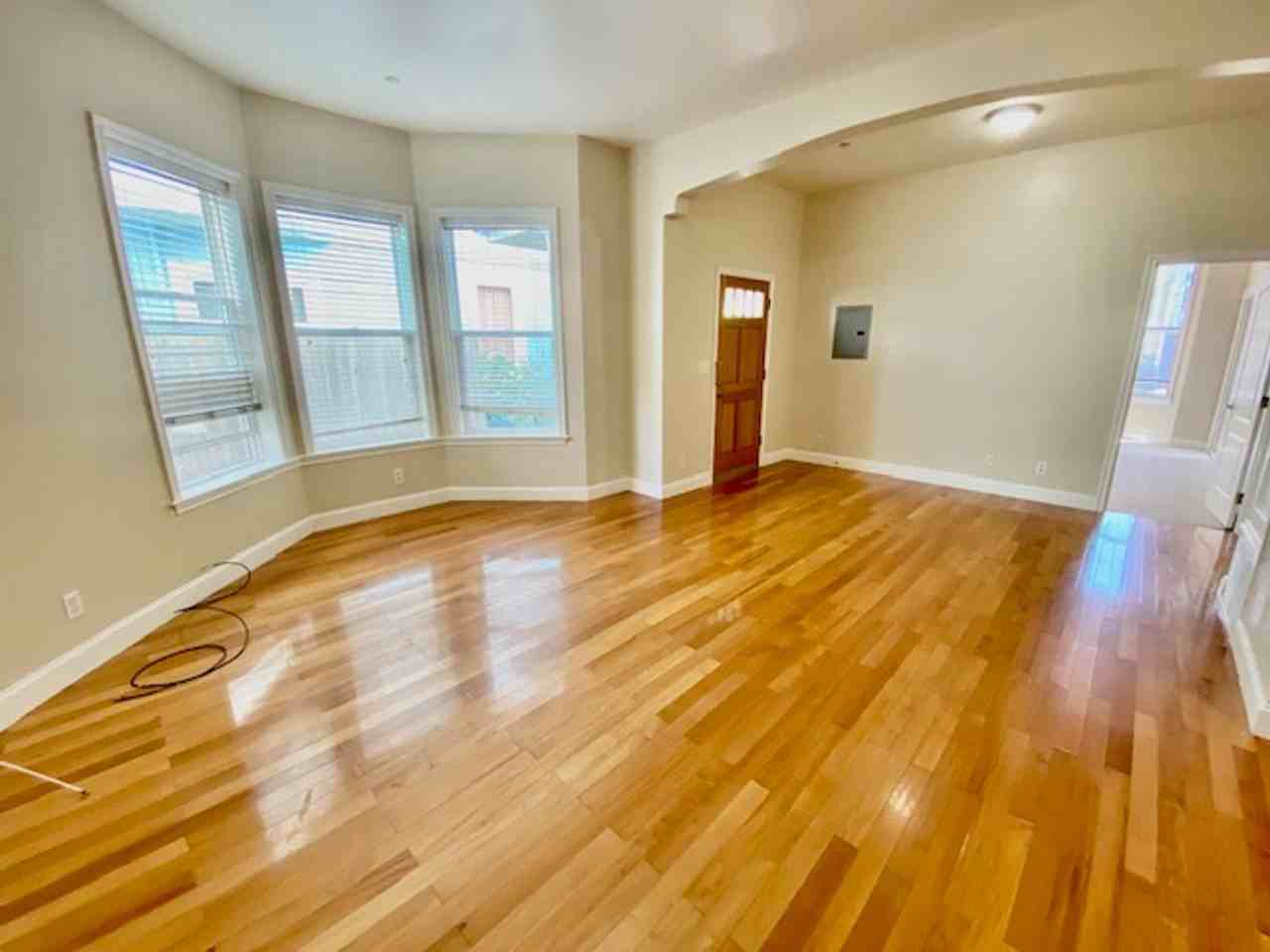 1013 Fair Oaks Ave. - Photo 2 of 46