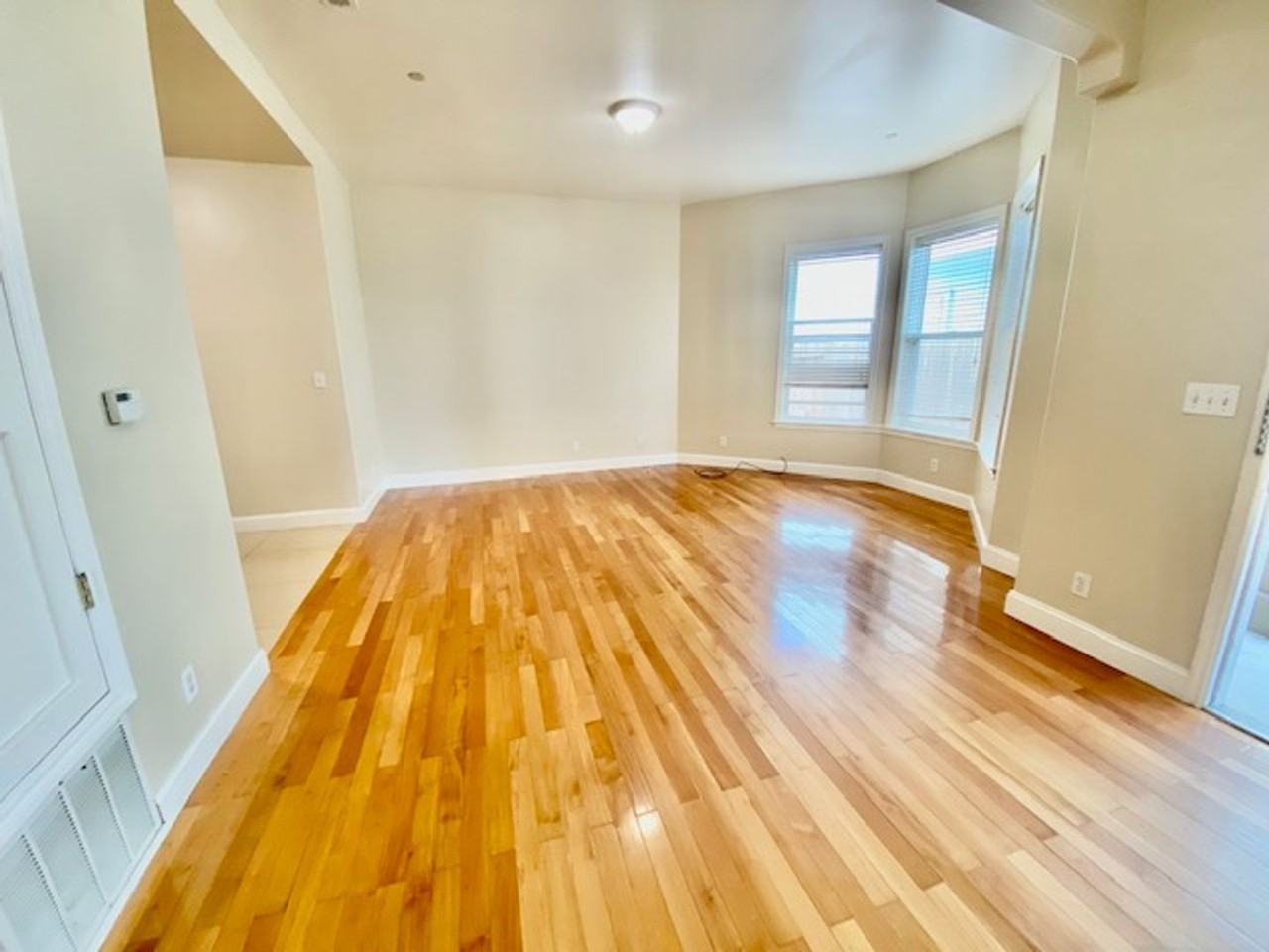 1013 Fair Oaks Ave. - Photo 4 of 46