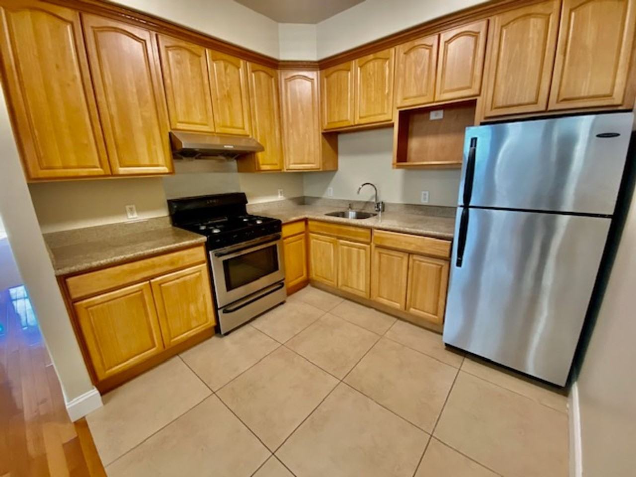 1013 Fair Oaks Ave. - Photo 7 of 46