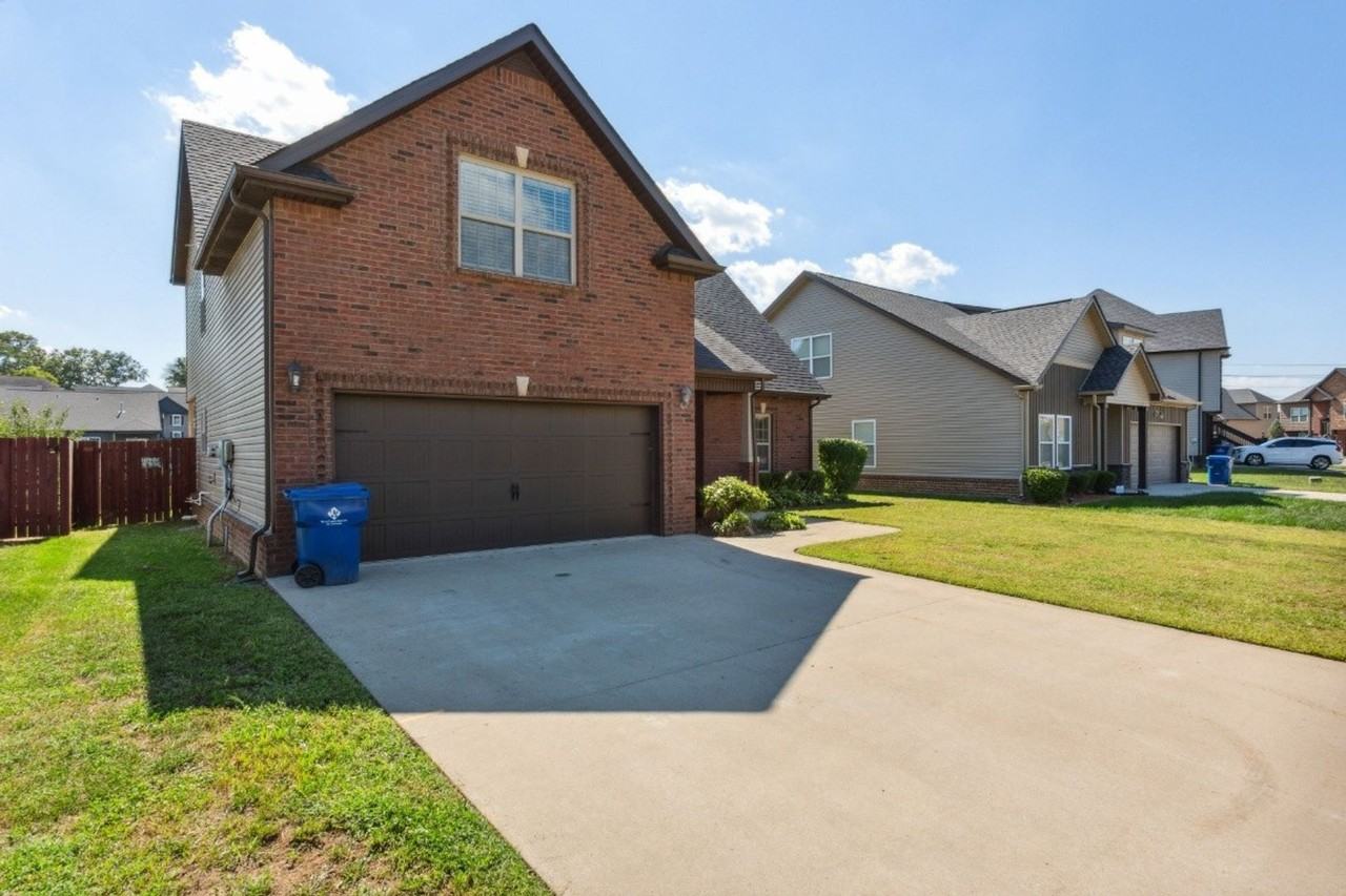 1275 Golden Eagle Way - Photo 2 of 39
