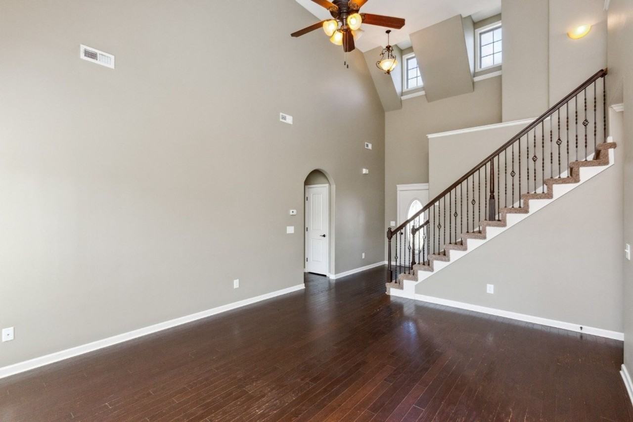 1275 Golden Eagle Way - Photo 7 of 39