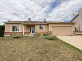2110 Whitehorn Dr N - Photo 1 of 1