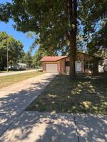featured image of 3031 W Pacific St