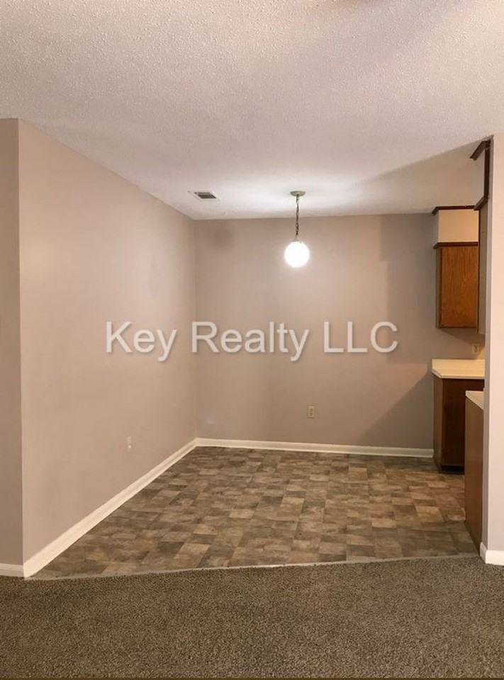 602A Gary K St - Photo 3 of 11