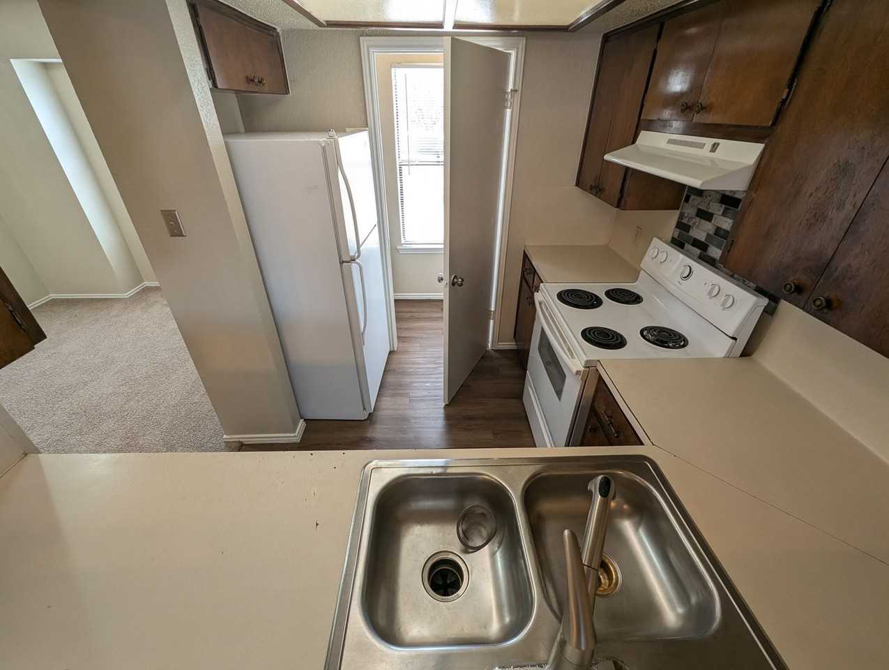 404 Rawhide Loop - Photo 3 of 16
