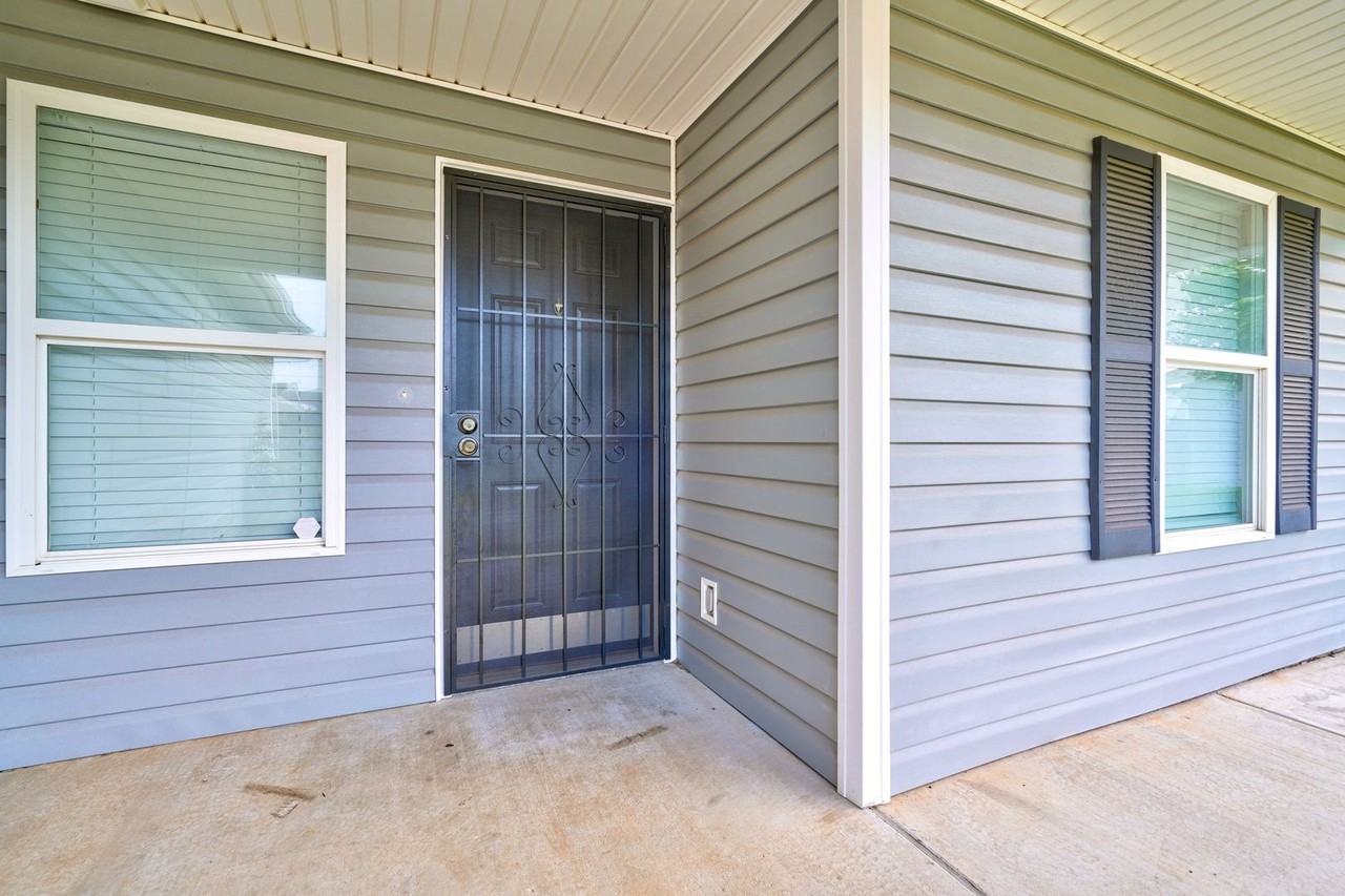 10425 Aberdeen Dr - Photo 4 of 48