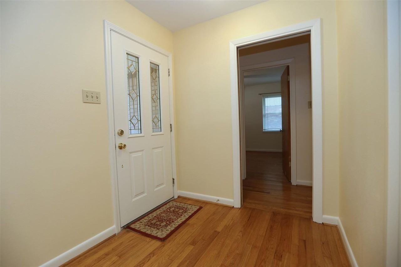 3535 Durhill St - Photo 2 of 24