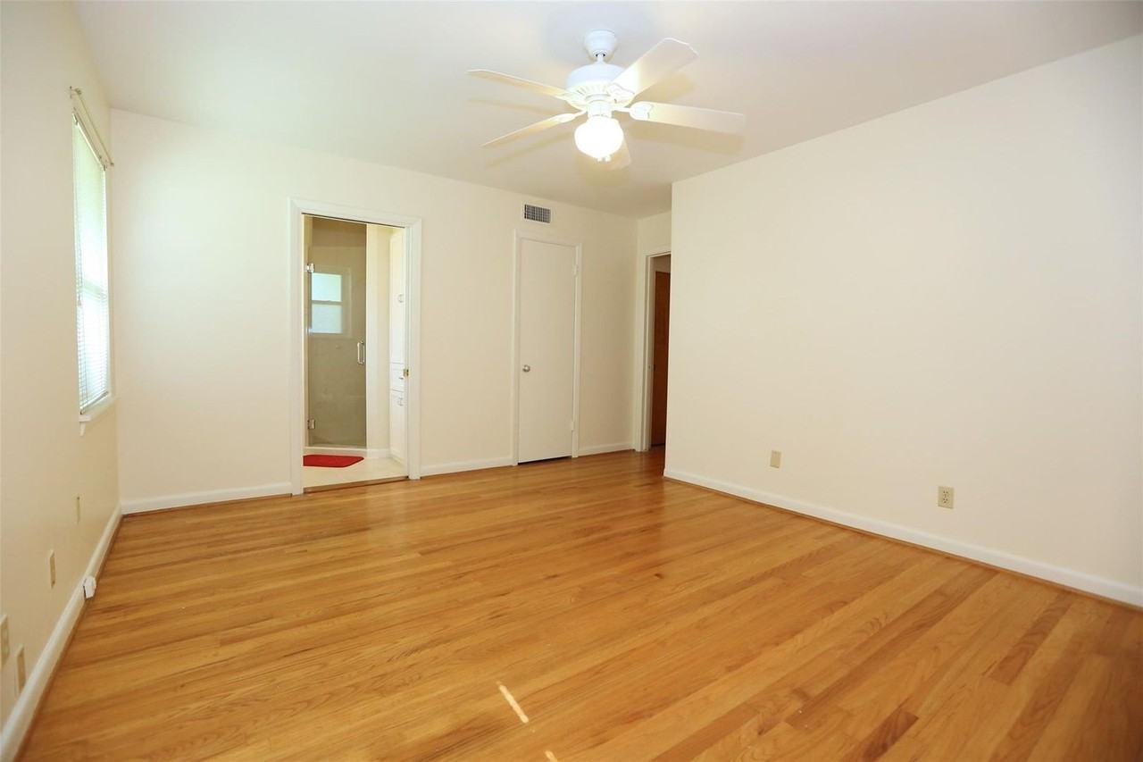 3535 Durhill St - Photo 4 of 24