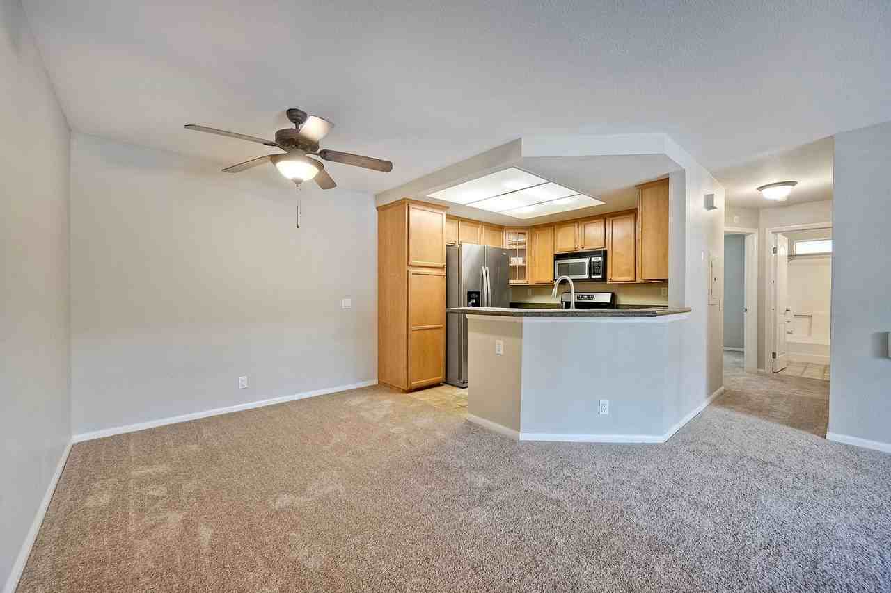 12588 Carmel Creek Rd - Photo 4 of 21