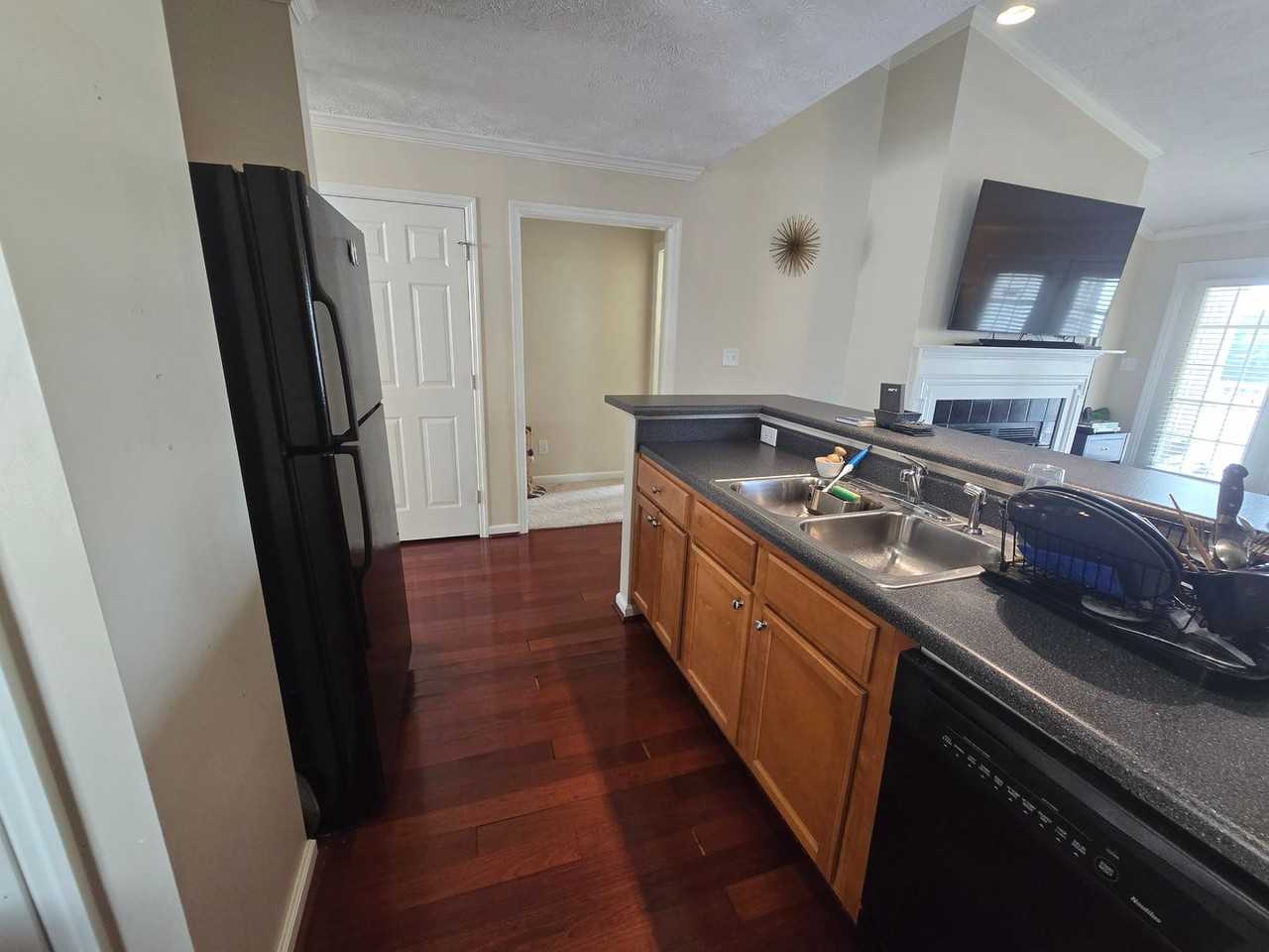 3324 Harbour Pointe Pl ##15 - Photo 6 of 17