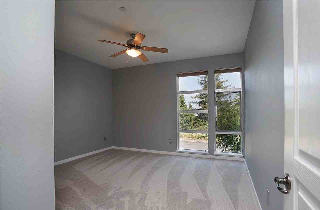 2357 Yakima Ct - Photo 2 of 21