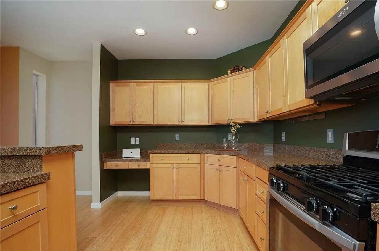 2357 Yakima Ct - Photo 5 of 21