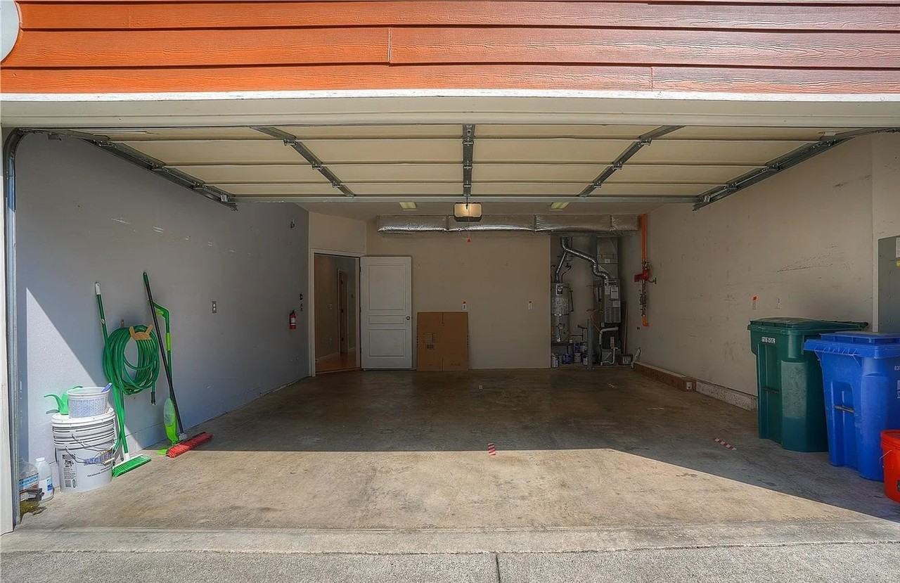 2357 Yakima Ct - Photo 6 of 21
