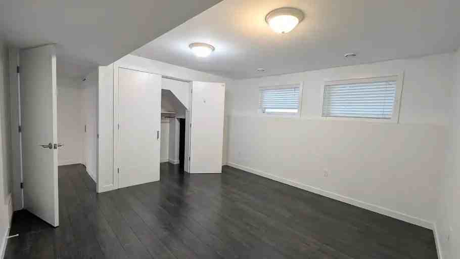 10808 35a Ave Nw - Photo 2 of 6